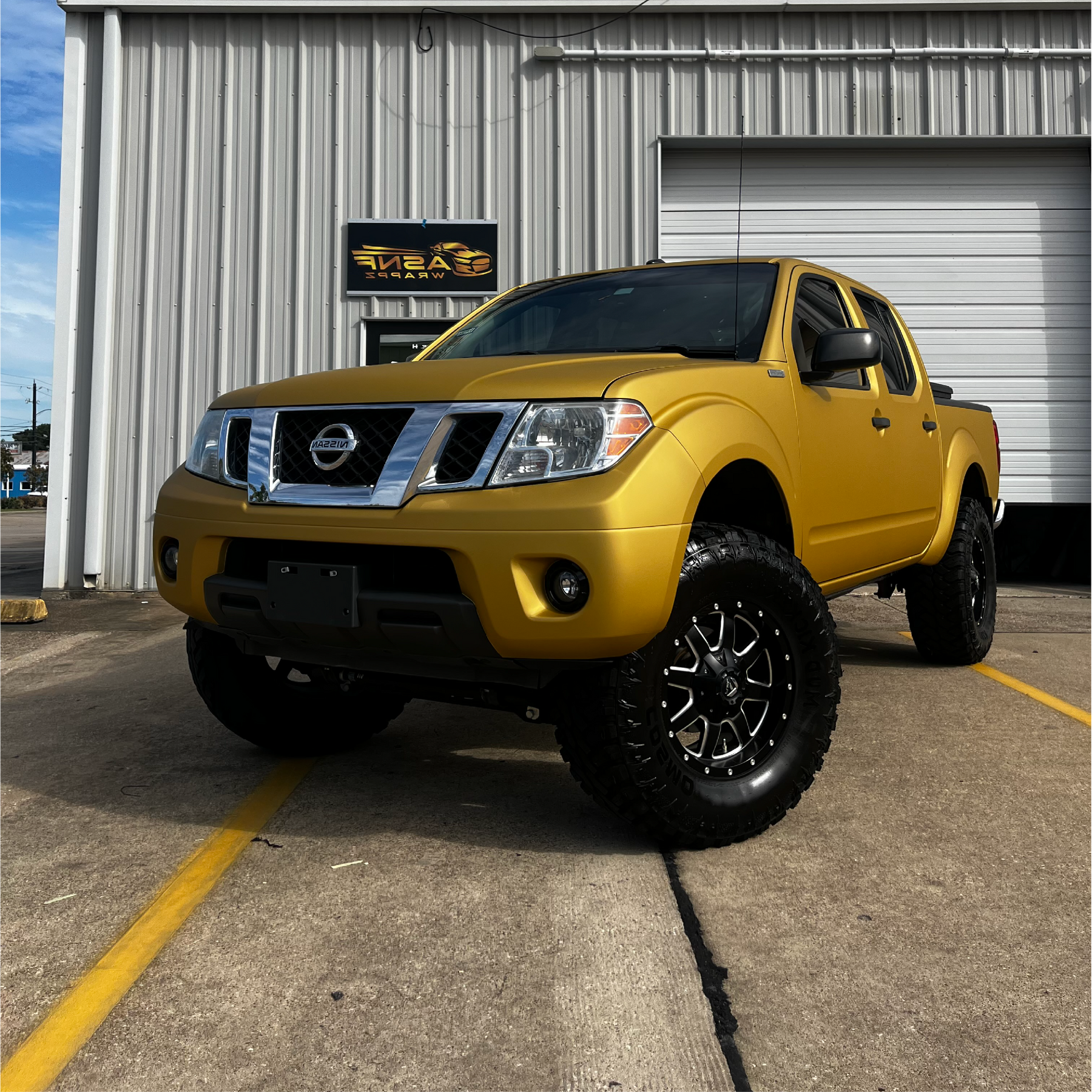 60" Satin Yellow Gold Aluminum Vinyl Car Wrap